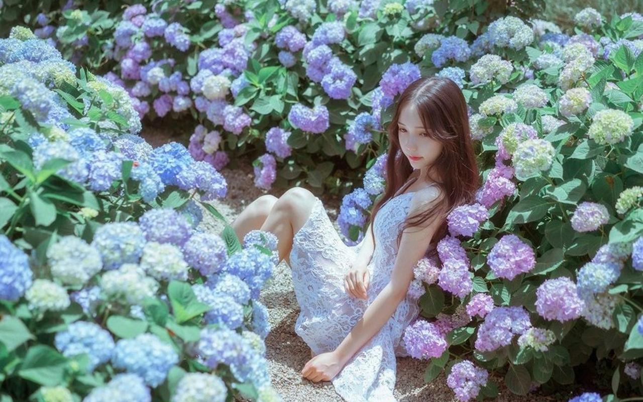 经历家暴后离婚，50岁脱口秀新人“房主任”出道